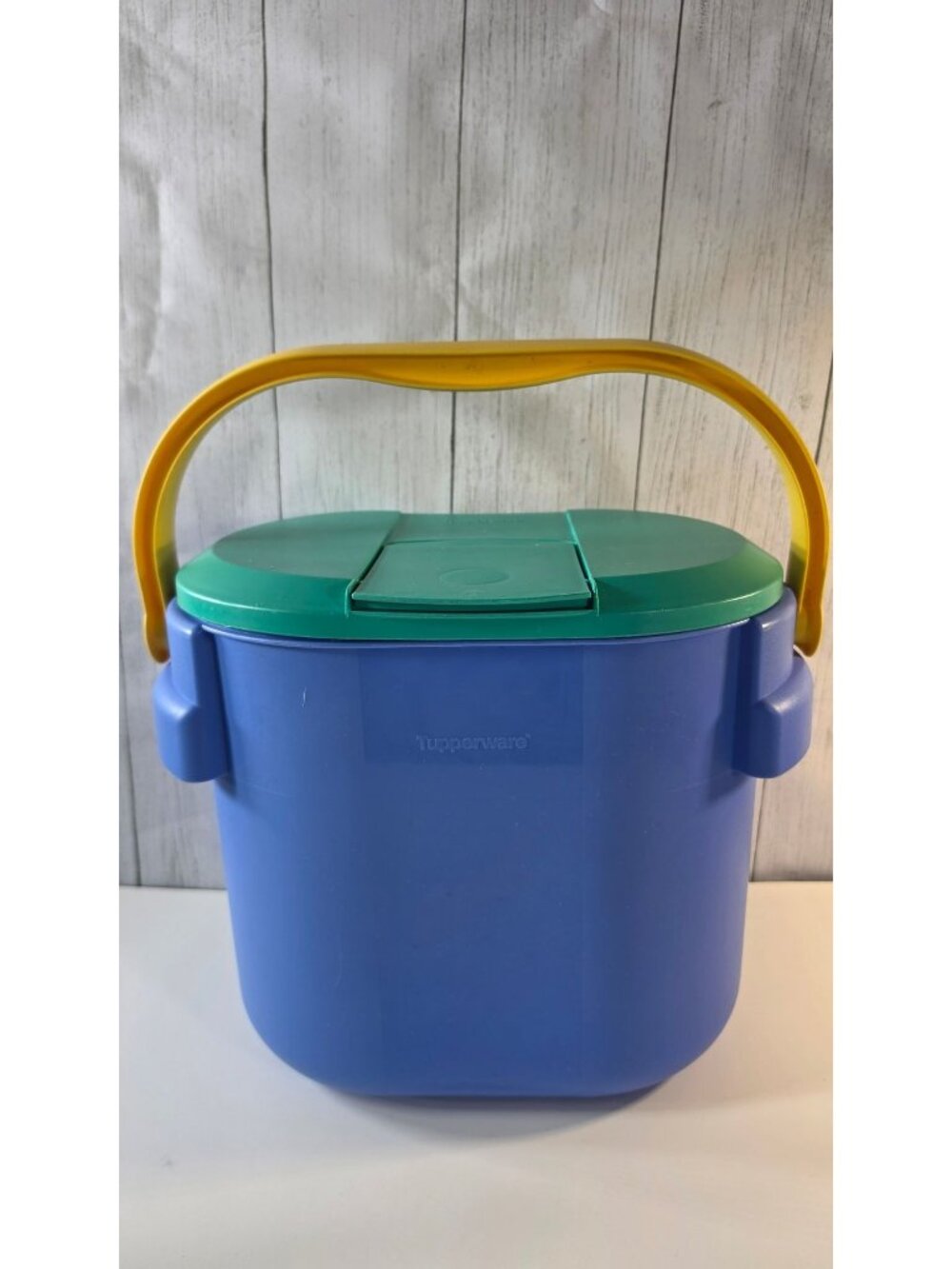 TUPPERWARE 2 GALLON PICNIC COOLER JUG BLUE GREEN YELLOW BEVERAGE DISPENSER 3315A